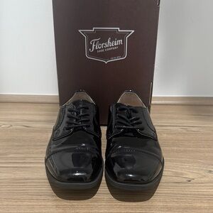 Florsheim Reveal Cap Toe Oxford Jr.